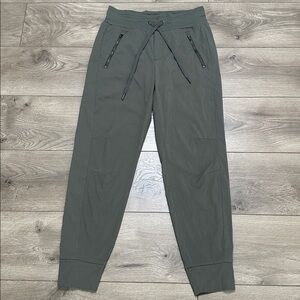 Athleta Trekkie North Jogger Mid Rise‎ Hiking Casual Pants Green Size 2